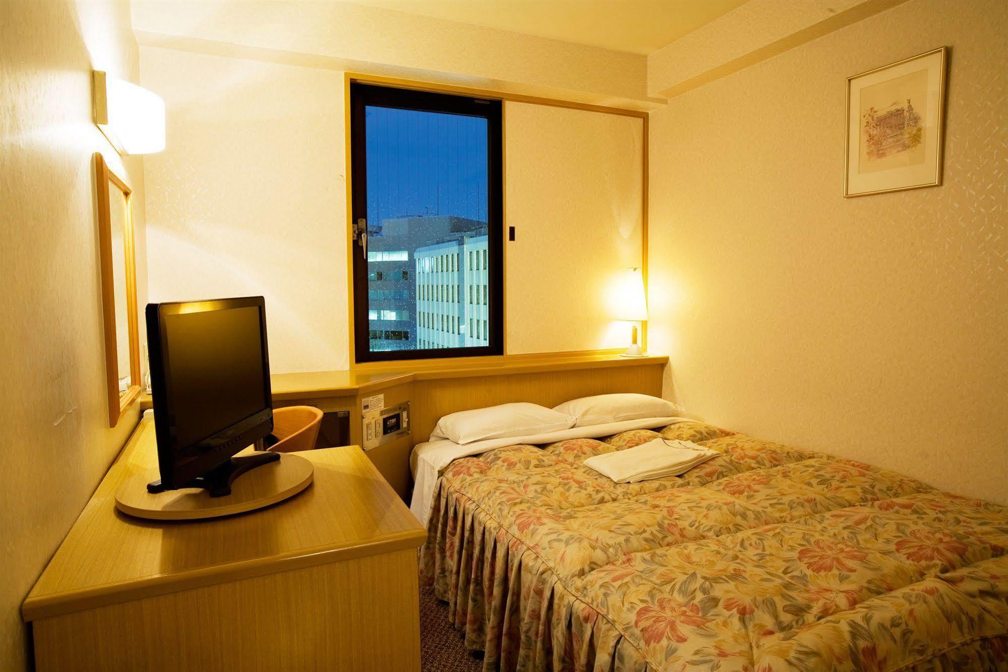 Toyo Hotel Fukuoka  Eksteriør billede