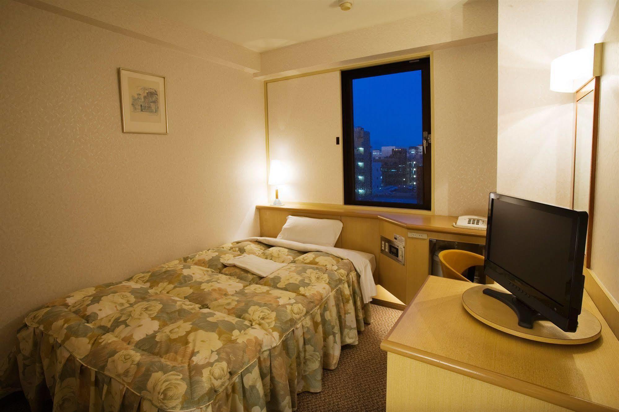 Toyo Hotel Fukuoka  Eksteriør billede